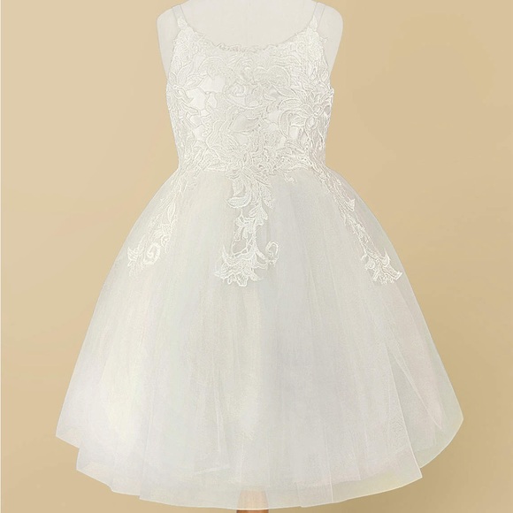 Azazie white Tulle and Lace Flower Girl Dress Size 8 - Picture 1 of 4